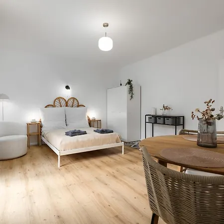 Stylisches Apartment In Linz Mit Balkon Apartment
